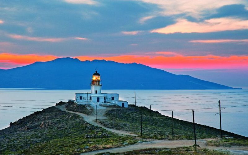 Armenistis: The legendary lighthouse of Mykonos